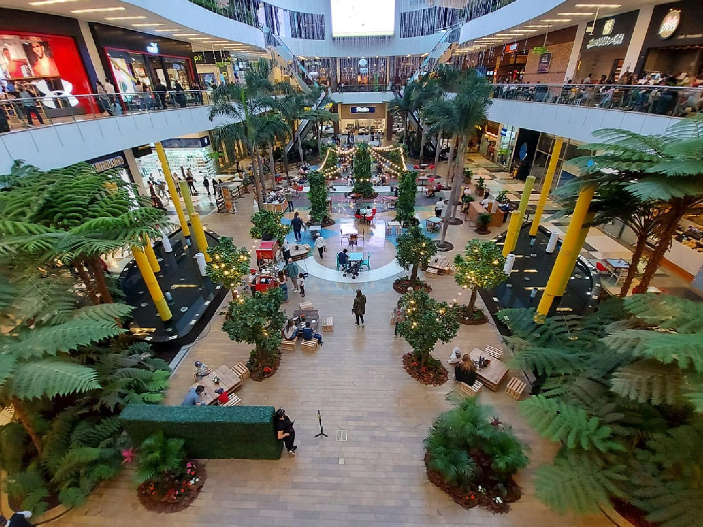 Centro Comercial El Tesoro